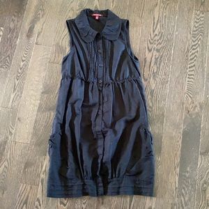 Woman’s Medium Dress